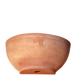 Tasca due righi in terracotta, fioriera da parete ideale per piante sempreverdi, grasse o stagionali, aggiunge eleganza naturale a pareti e balconi.