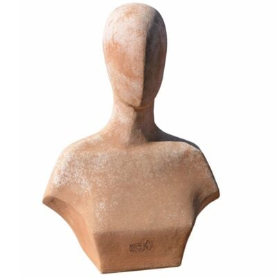 Busto di Top model, decorazione. Con il trascorrere delle stagioni acquista un bell'aspetto superficiale. Realizzato a mano da maestri artigiani con argilla di Impruneta, resistente al gelo.