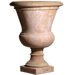Bell-shaped riser to be placed on the ground and ideal above columns, capitals of fences, and on the sides of gates. Smooth surface, handmade.