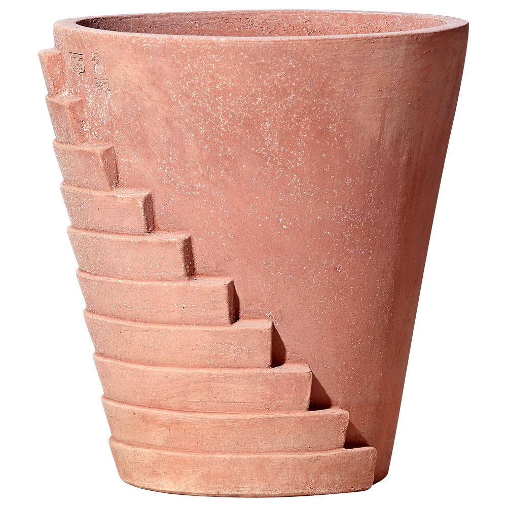 Ana stairs. Land Collection. Modern plant pot. Designed by Ana Milena Hernandez Palacios from Masquespacio for the 100th anniversary of the Terrecotte Poggi Ugo , it develops a series of relief stripes with precise proportions, on a shell of a typical plant pot. One has the impression that the cone pot is protected as by a sturdy stepped shell, repeated at the same distance from each other. When viewed from the rear, starting from a small portion at the top, a sort of staircase develops to the right and left, which gradually wraps around the primary vessel. In profile you have a different view of the vase cut in trellis; finally, in front, it is as if a curved staircase descended from both sides to approach the center of the scene.