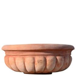 Tasca Maria in terracotta da parete con forma semicircolare e decorazione a petali