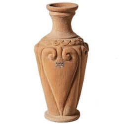 Anfora etrusca sbalzata in terracotta con decorazione in rilievo per giardino e interni classici