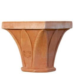 Capitello in terracotta con motivo a foglie lanciolate per uso architettonico e decorativo