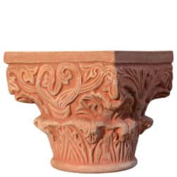 Capitello Bizantino in terracotta con motivo vegetale stilizzato per decorazione architettonica