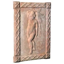 Rilievo in terracotta Amorino Parmigianino con cherubino in stile manierista, decorazione artigianale toscana per interni
