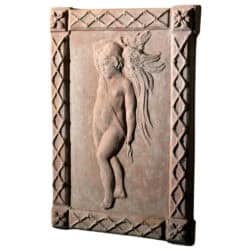 Rilievo in terracotta Amorino Parmigianino con cherubino in stile manierista, decorazione artigianale toscana per interni