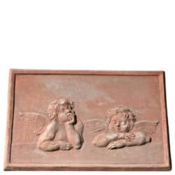 Rilievo in terracotta con due angeli ispirati a Raffaello Sanzio, pannello rettangolare decorativo