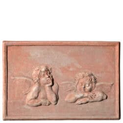 Rilievo in terracotta con due angeli ispirati a Raffaello Sanzio, pannello rettangolare decorativo