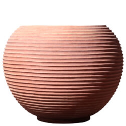 "Millerighe" striped ball. Palla millerighe. Rounded or squared shapes, with thin stripes known as 'millerighe' or with large, wide stripes, hollowed out or in relief. Handmade.