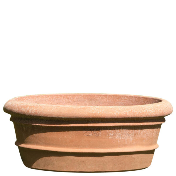 Vaschetta ovale orlata in terracotta. Eleganti orli lavorati, è ideale per gerani e margherite, valorizzando le piante con stile e tradizione artigianale.